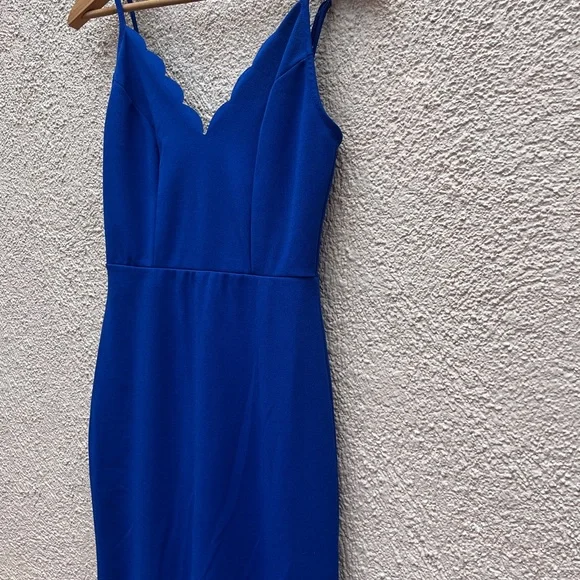 Socialite royal blue bodycon cocktail dress scalloped neckline - Picture 3 of 6